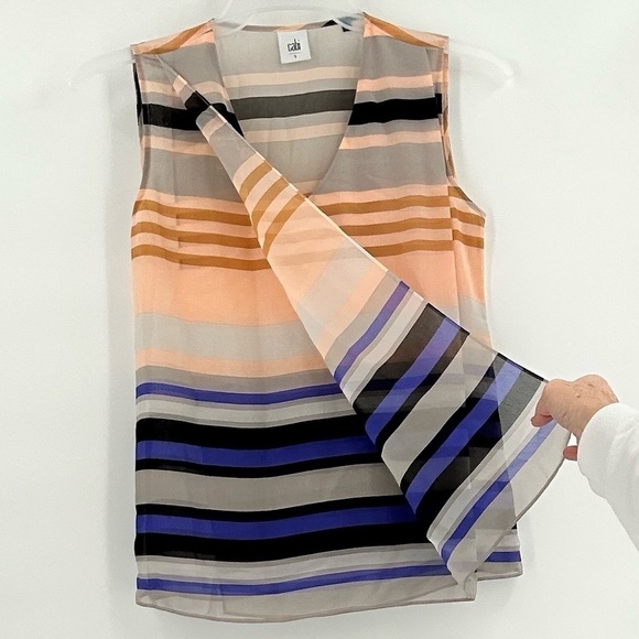 Cabi Women’s Sheer Underline Striped Sleeveless V Neck Blouse Size Small - Picture 3 of 8
